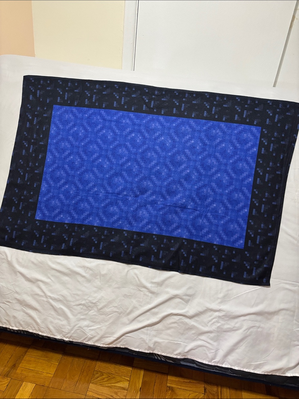 Small Minecraft portal blanket